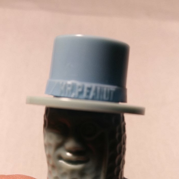 Vintage Planters Mr Peanut Salt or Pepper Shaker - Picture 3 of 5